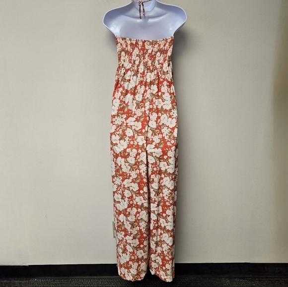 American Eagle Halter Wide leg Floral Jumpsuit Red M - Picture 3 of 12